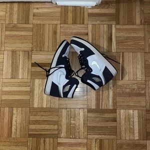 Mens Jordan 1 size 10